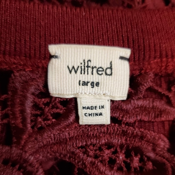 Aritzia Wilfred Burgundy Oversize Lace Sweatshirt - Picture 3 of 9